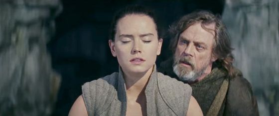 ridley-hamill-last-jedi-trailer-ht-jef-171121_12x5_992
